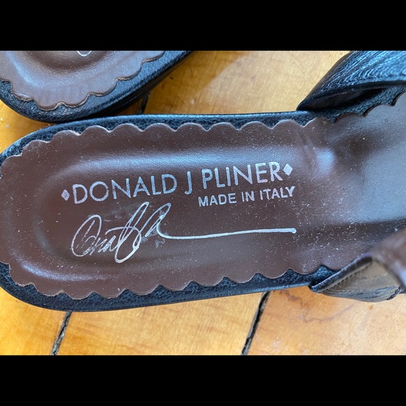 Vintage Italian Leather Strap Back Flats - Picture 2 of 2